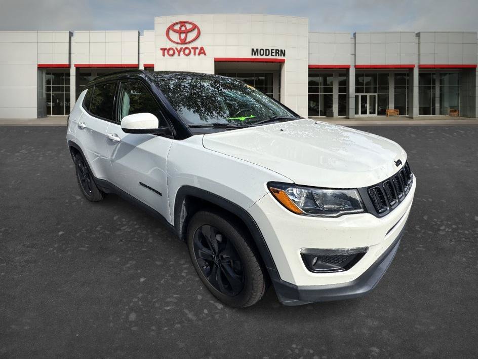 Used 2020 White Clearcoat Jeep Altitude image 12