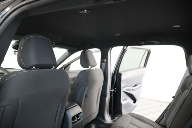 New 2026 Diamond Black Crystal Pearl-Coat Exterior Paint Jeep Laredo image 23