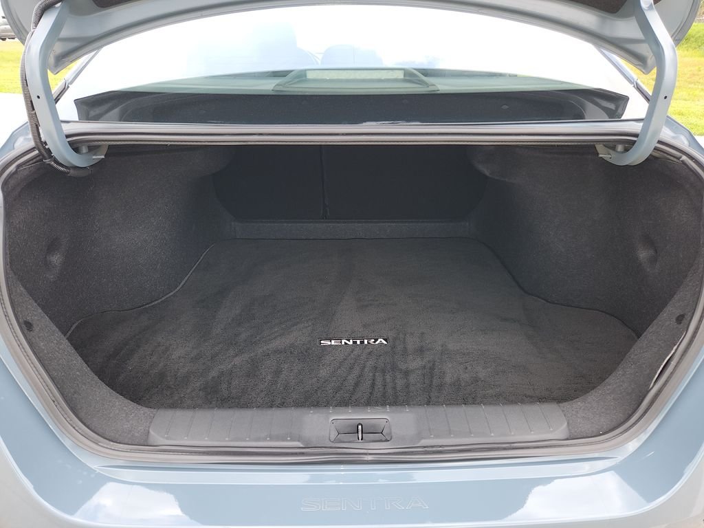 Certified Used 2024 Gray Nissan SR image 13