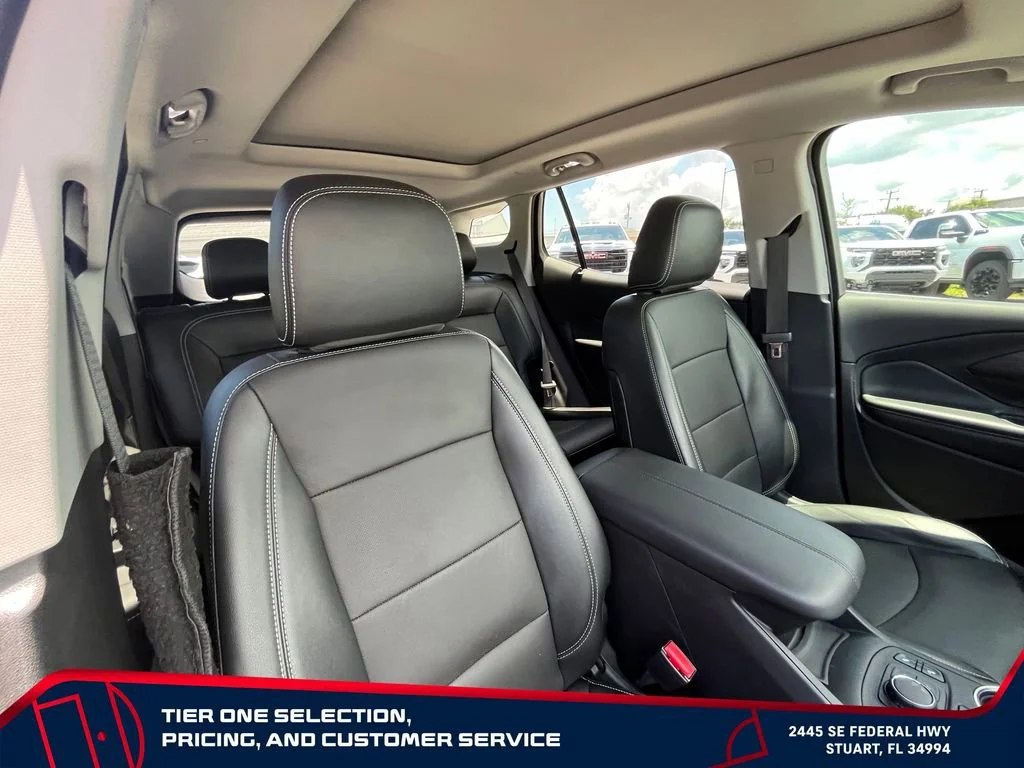 Used 2024 Volcanic Red Tintcoat GMC SLT image 16