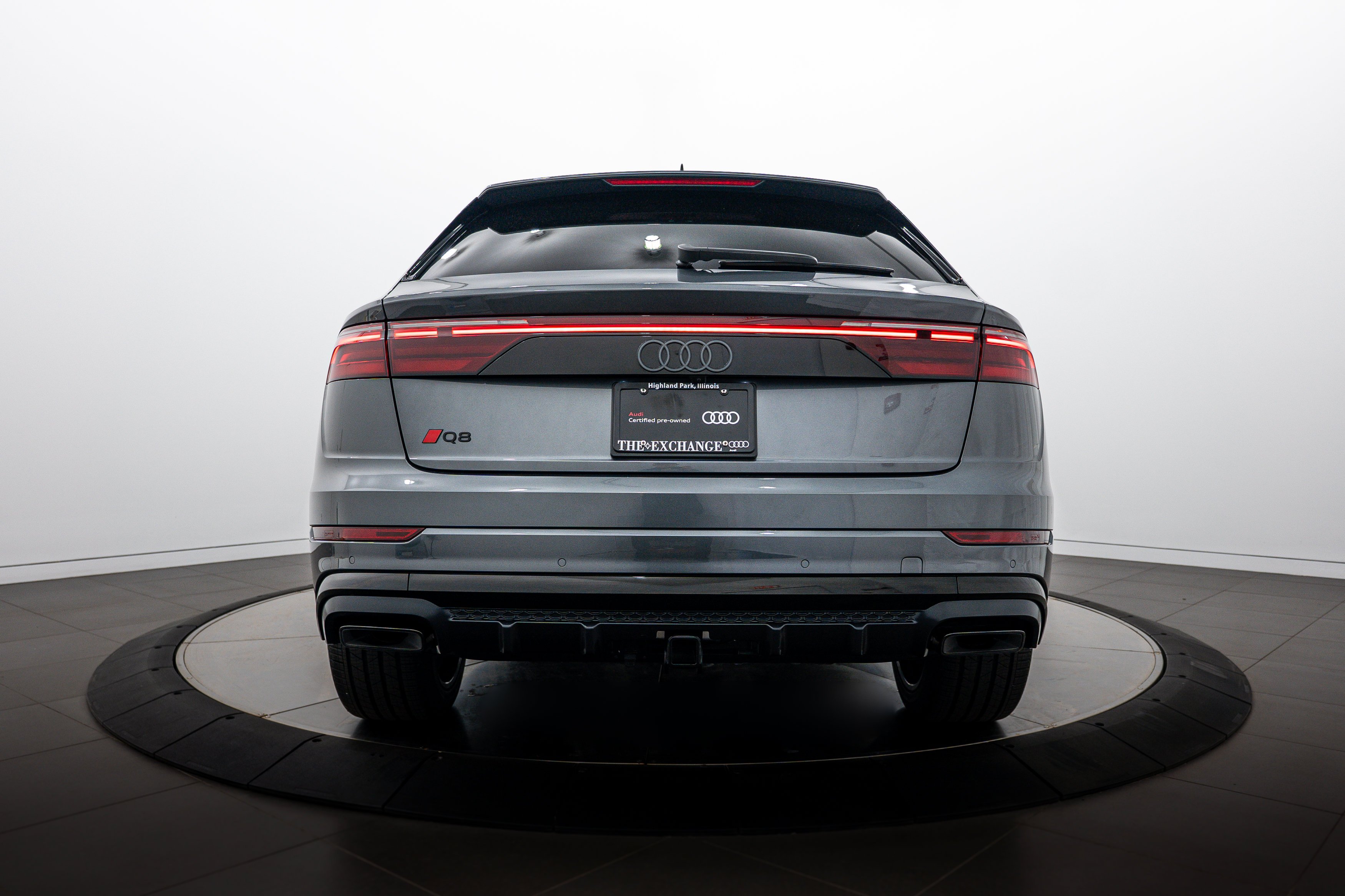 Certified Used 2025 Daytona Gray Pearl Effect Audi Premium Plus image 22