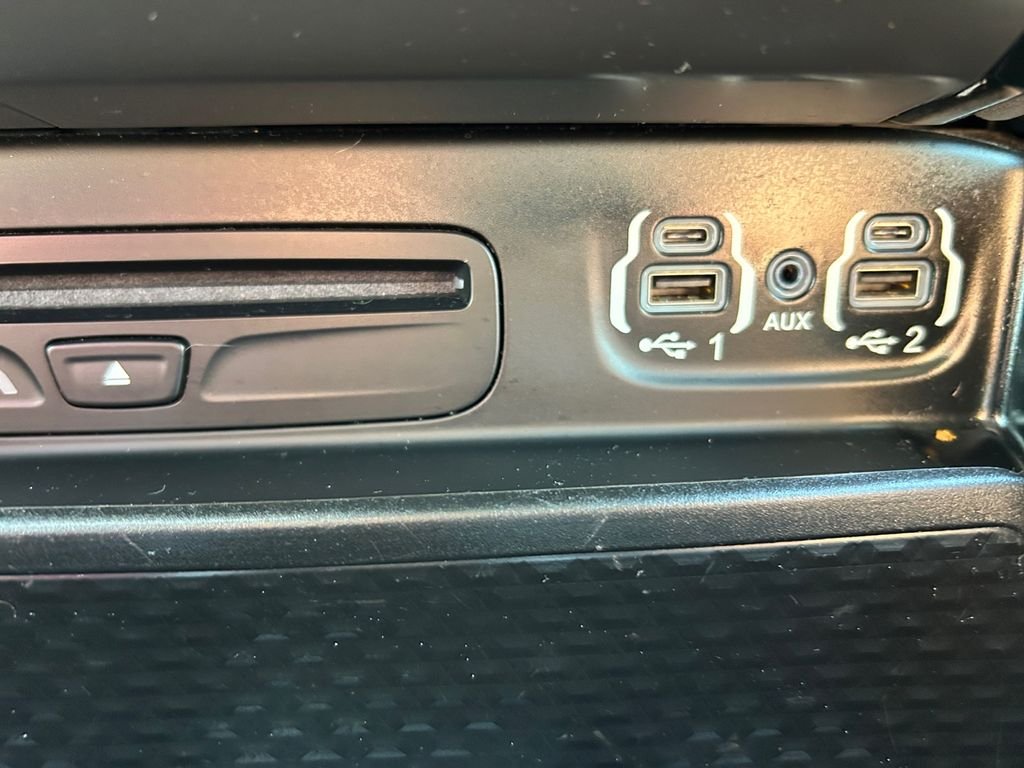 Used 2019 Black Ram Laramie image 30