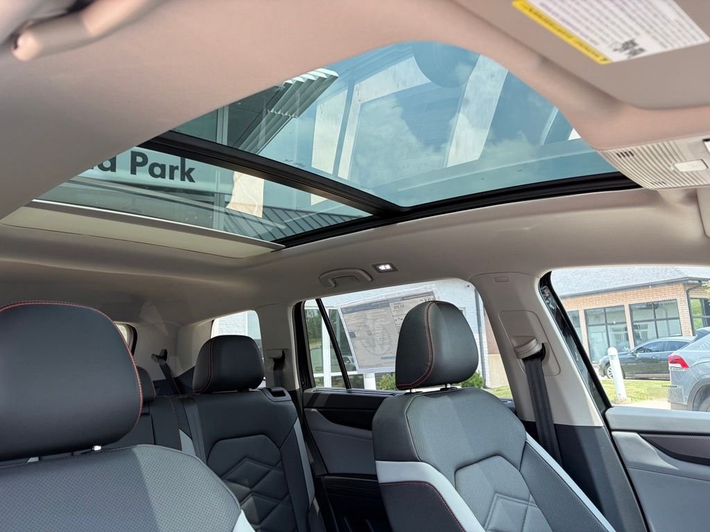 New 2026 Deep Black Pearl Volkswagen 2.0T Peak Edition image 21