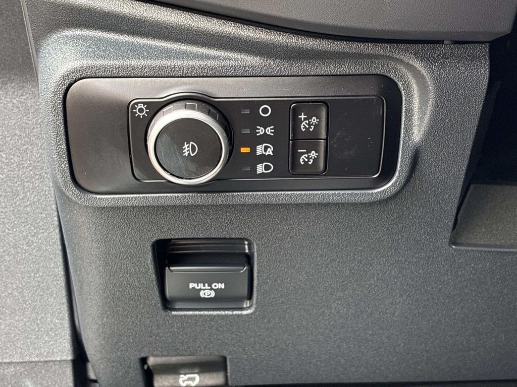 Used 2025 White Ford Outer Banks image 24