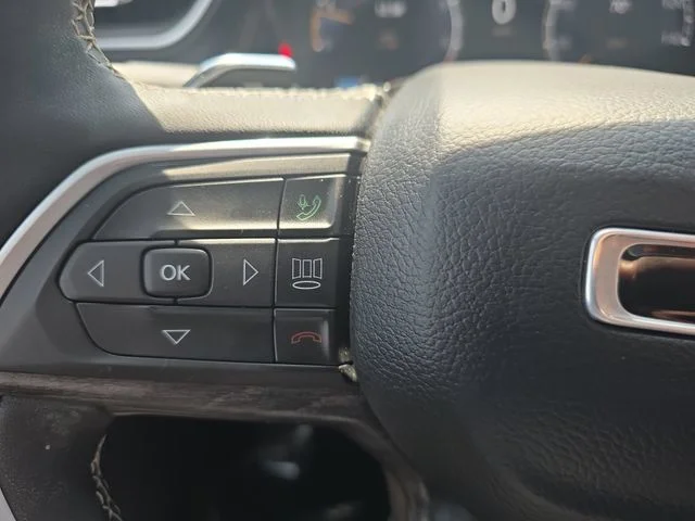 Used 2023 White Jeep Limited image 19