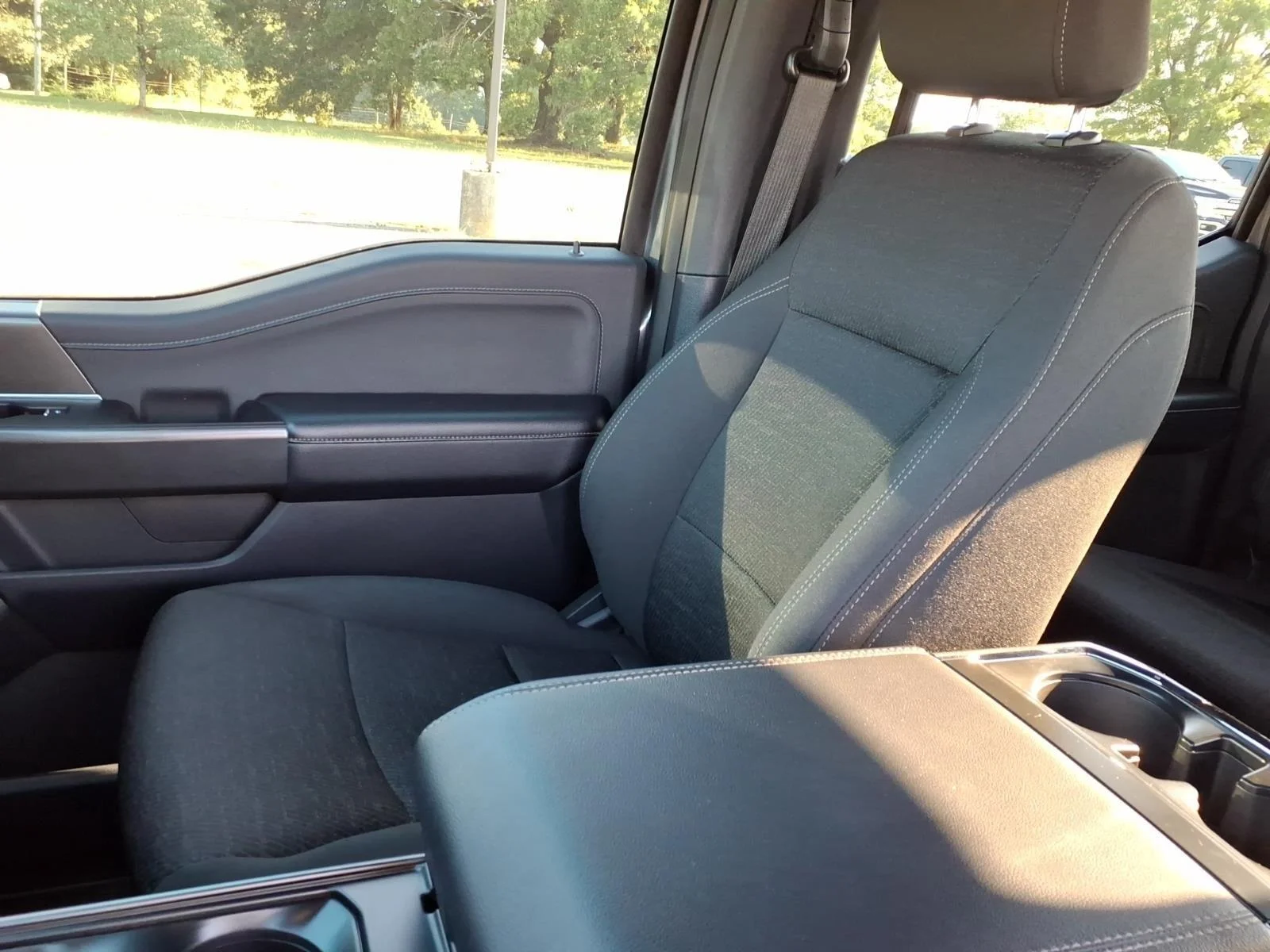 Used 2024 Carbonized Gray Metallic Ford XLT image 21
