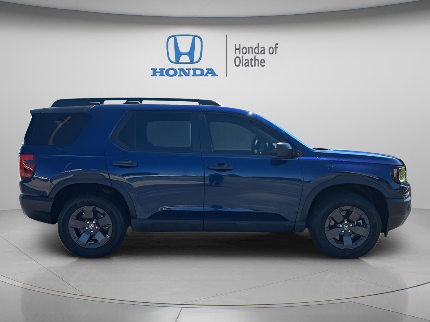 Certified Used 2026 Obsidian Blue Pearl Honda RTL Towing image 2