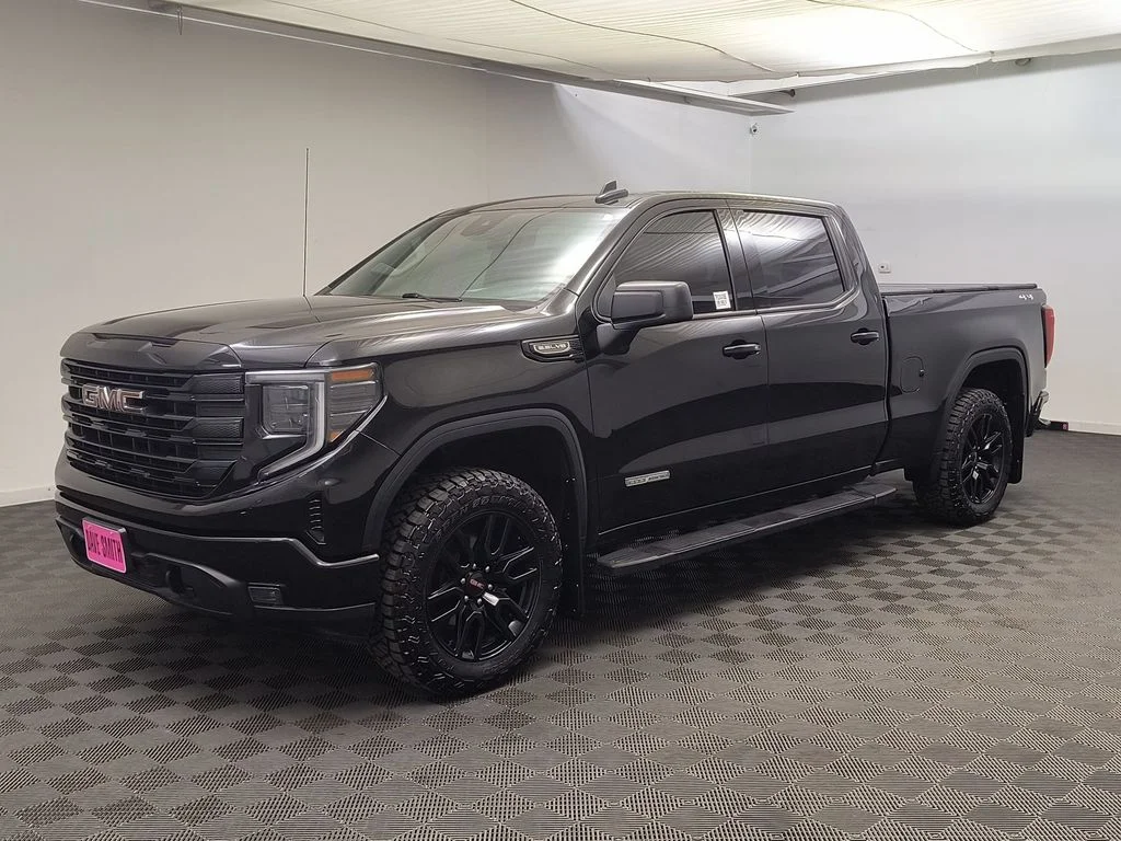 Used 2023 Onyx Black GMC Elevation w/3SB image 1