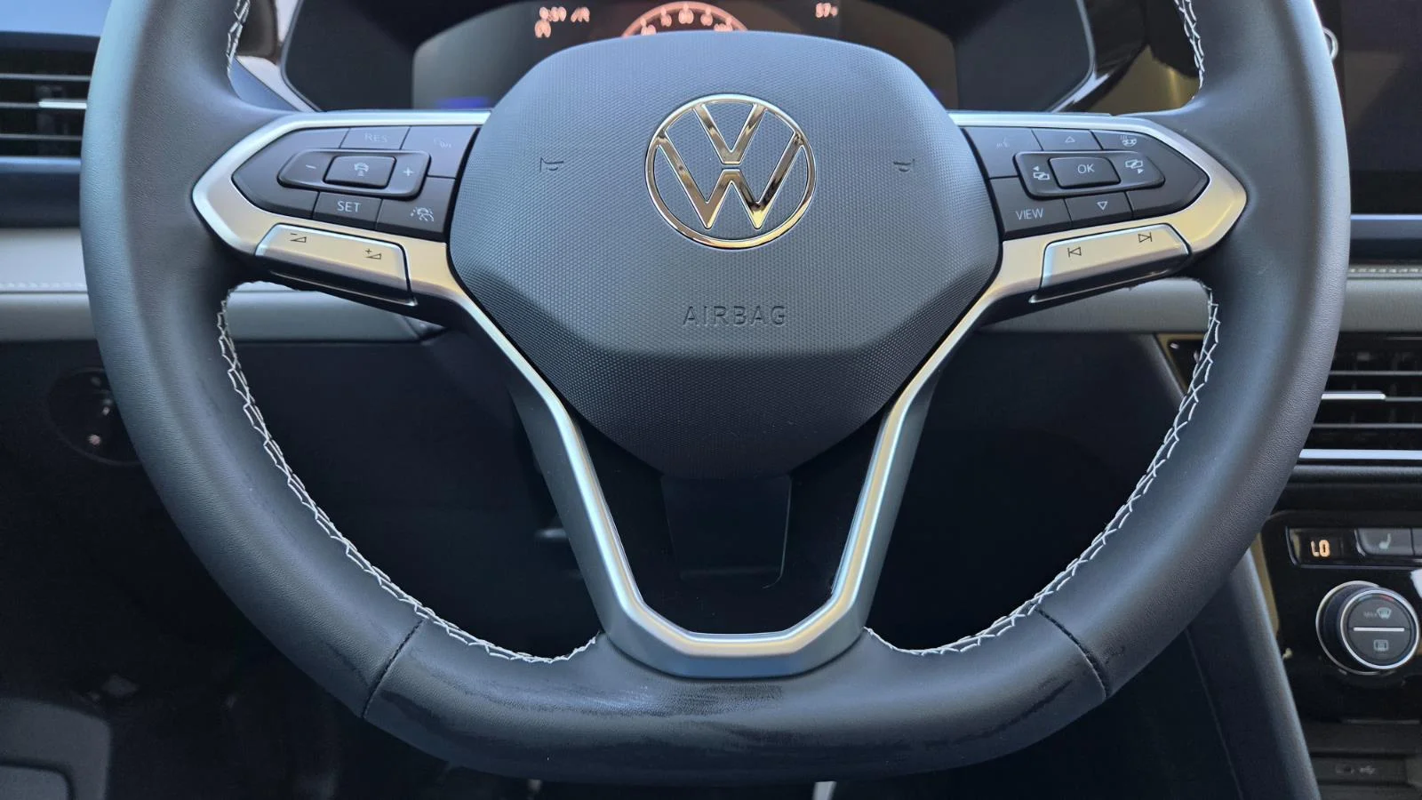 2024 Volkswagen Taos SE - Photo 27