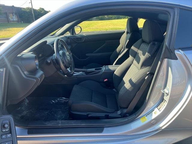 Certified Used 2022 STEEL Toyota  image 5