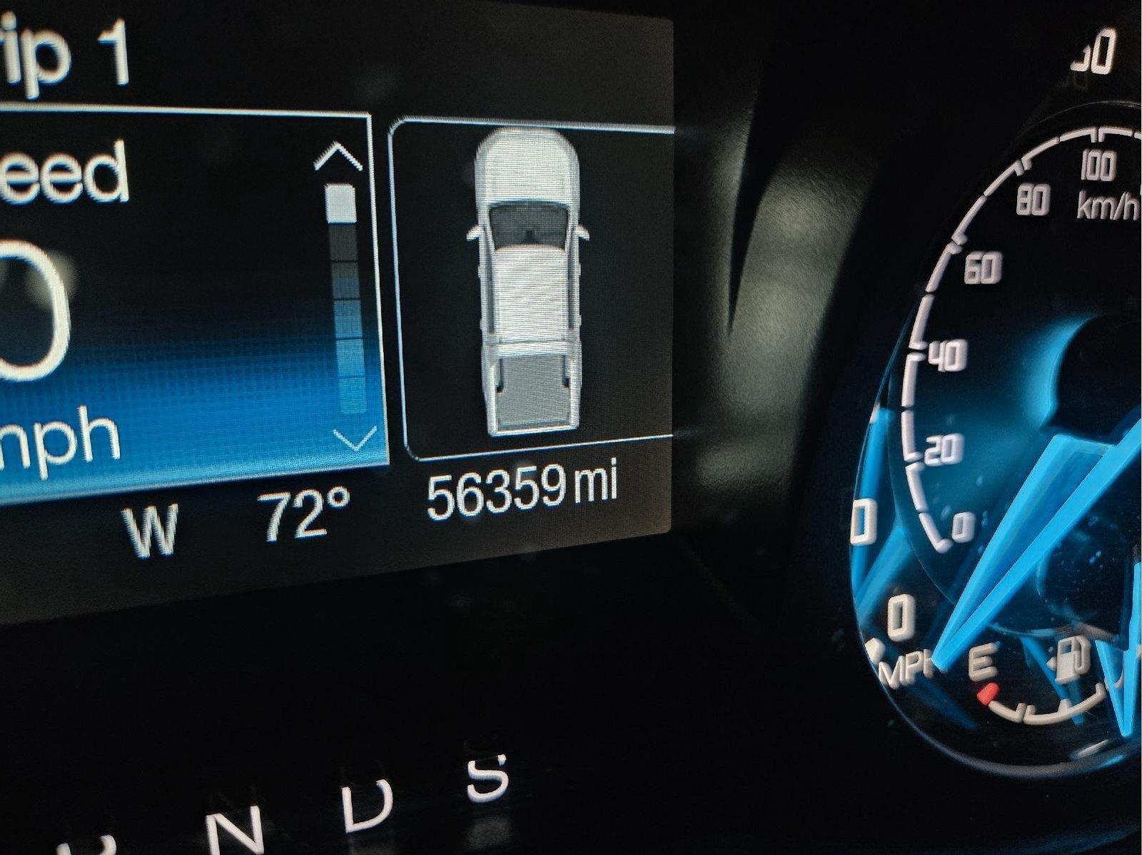 Used 2022 Velocity Blue Ford XLT image 17