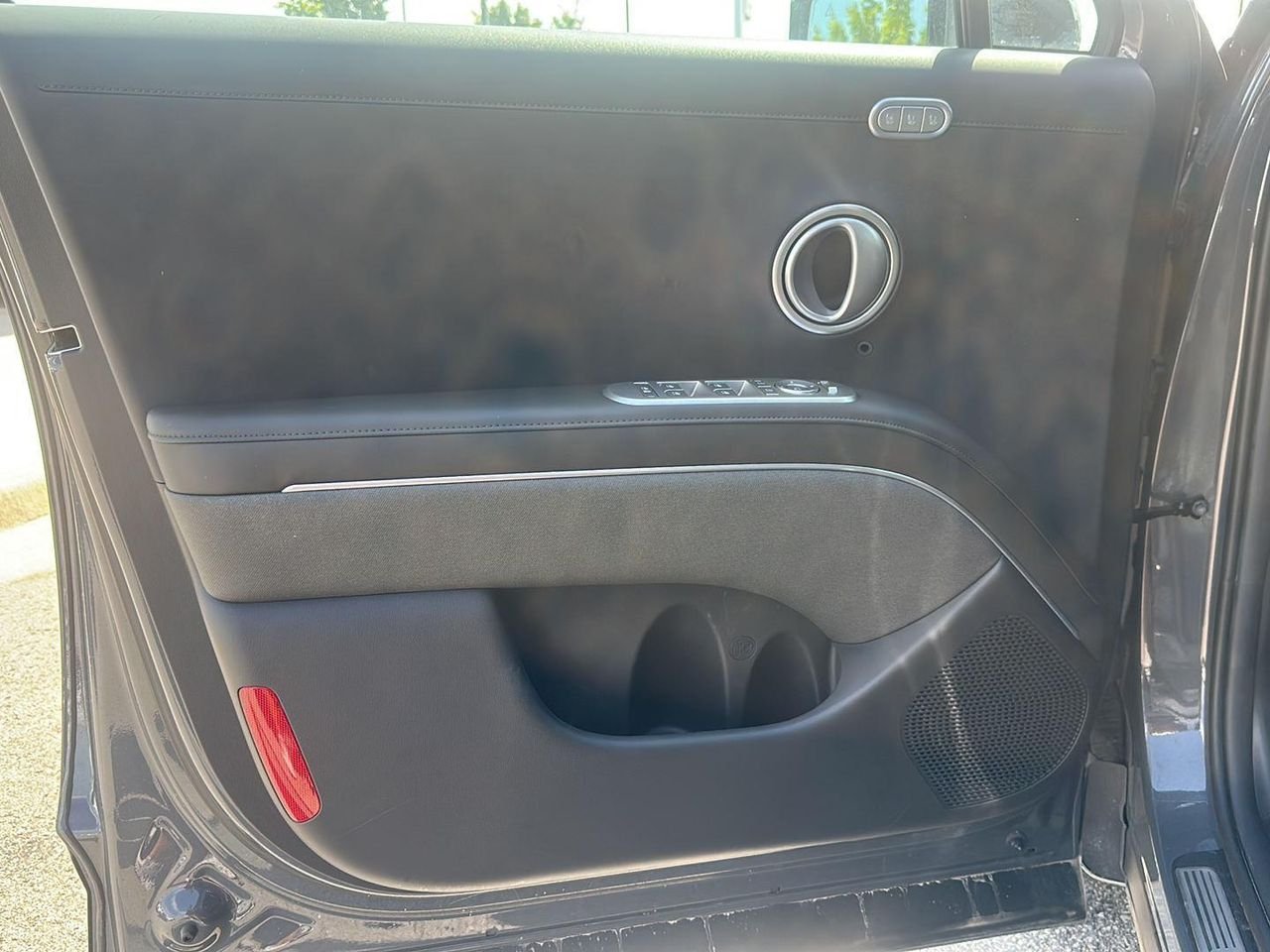 New 2026 Ecotronic Gray Pearl Hyundai Calligraphy AWD image 8