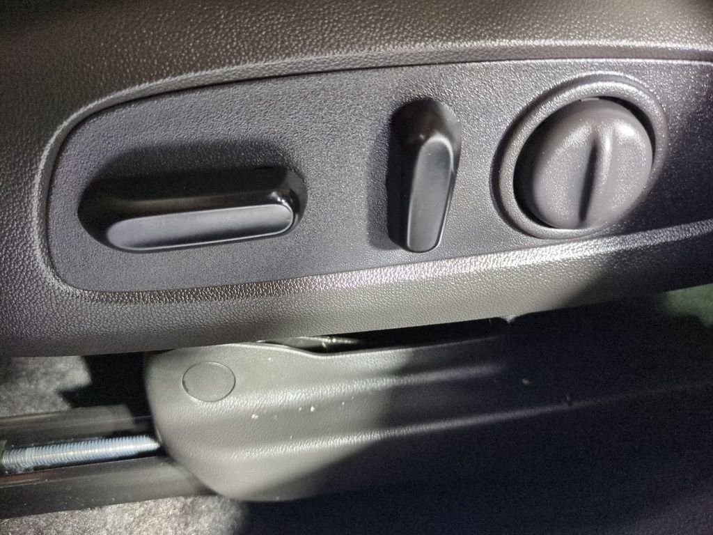 2025 Buick Envista Preferred - Photo 23