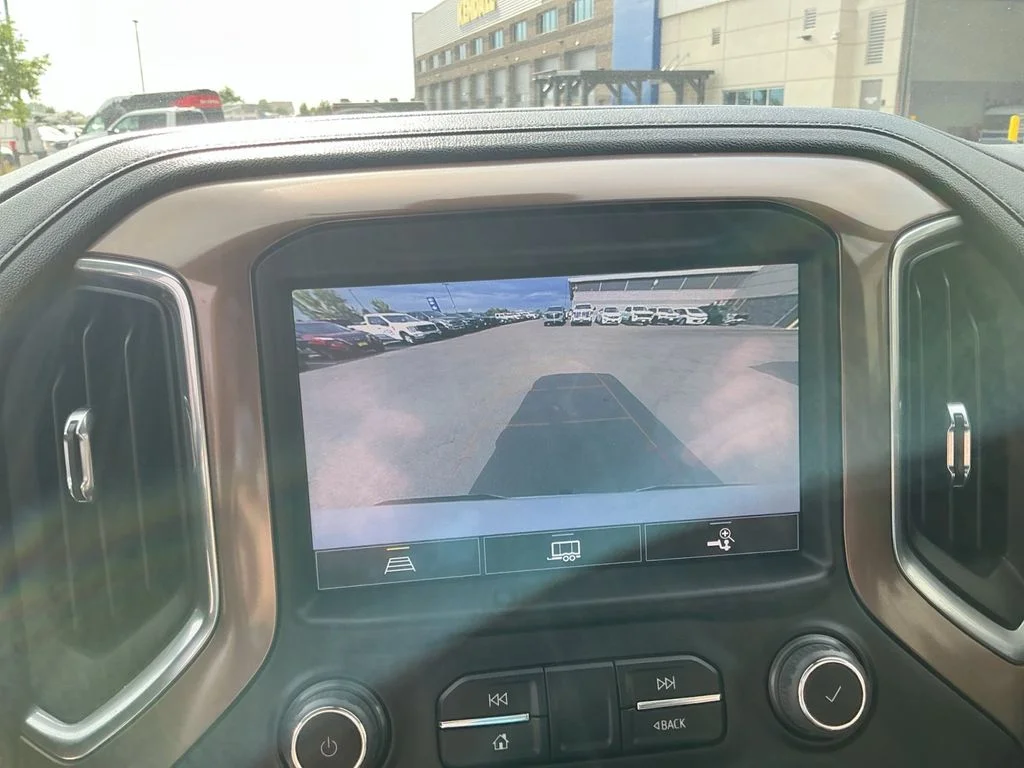 Used 2022 Beige Chevrolet High Country image 16