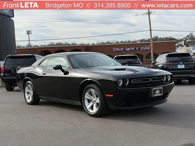 2023 Dodge Challenger SXT RWD