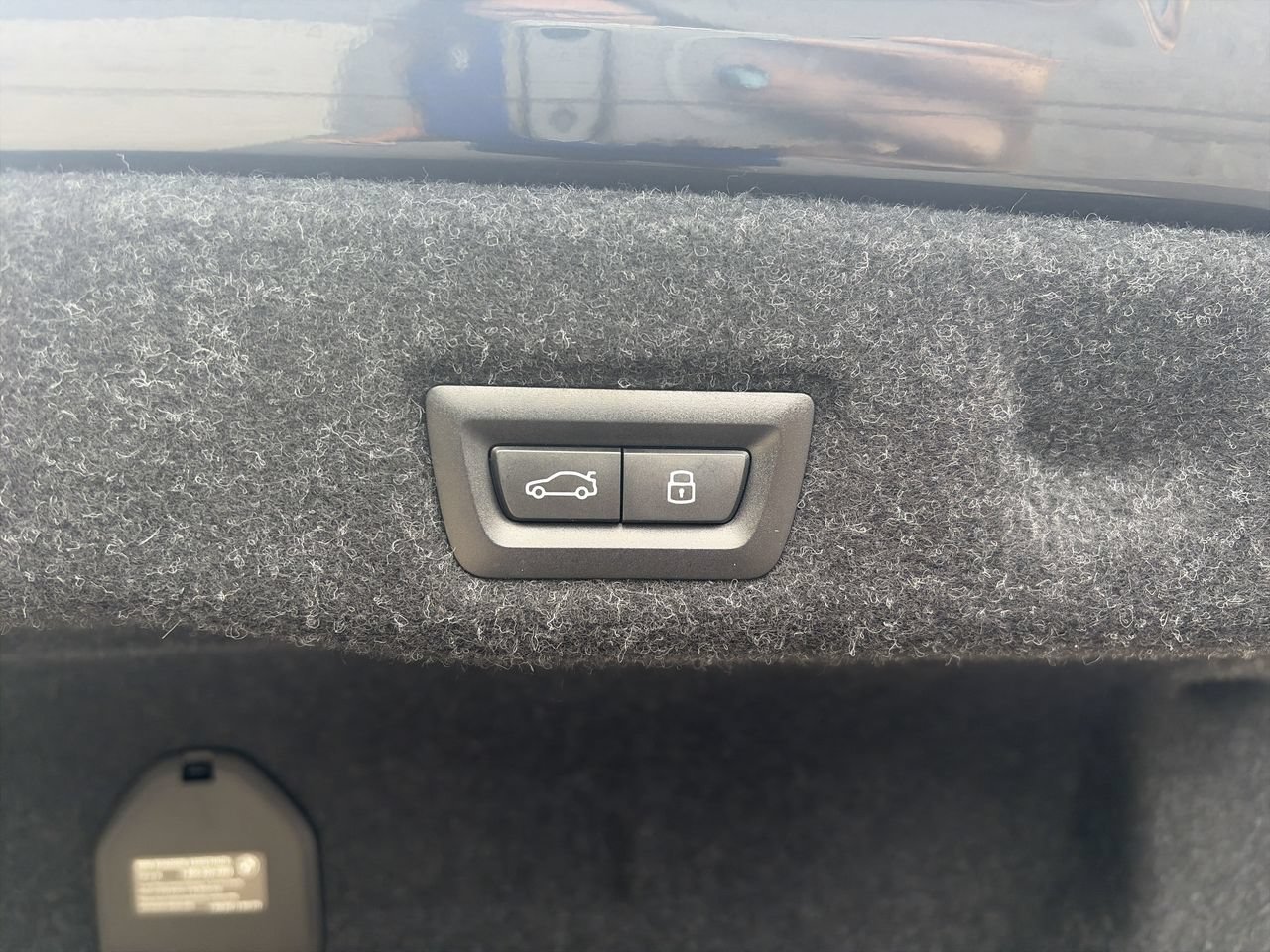 Used 2025 Black Sapphire Metallic BMW 530i image 35