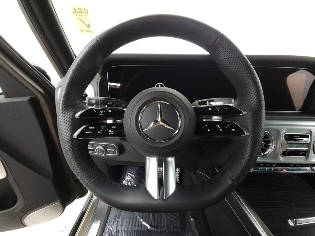 Certified Used 2025 MANUFAKTUR Dark Olive Green Magno Mercedes-Benz G 580 image 12