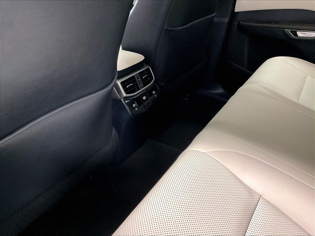 Used 2024 White Lexus 350 Premium image 28