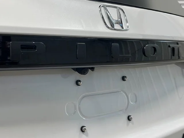 New 2026 Platinum White Pearl Honda Black Edition image 6