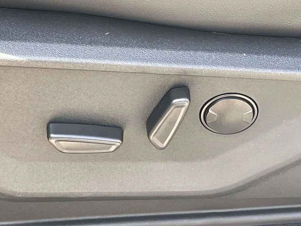 New 2026 White Ford Lariat image 14