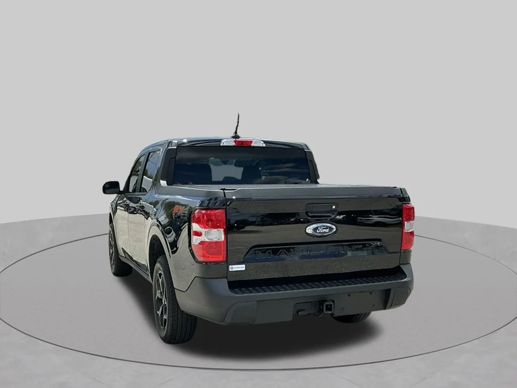 Used 2024 Black Ford XLT image 9