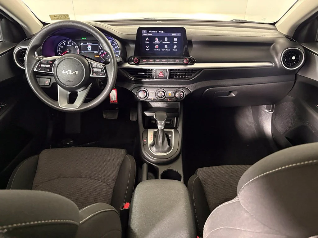 Used 2023 Black Kia LXS image 30