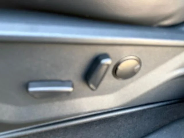 New 2027 Glacier Gray Metallic Tri-Coat Ford F-250® Lariat® image 50