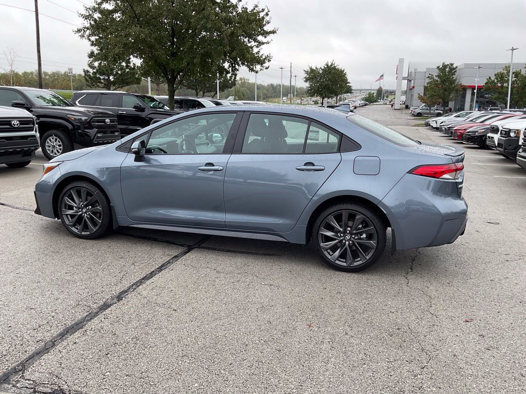 New 2027 Celestite Toyota SE image 4