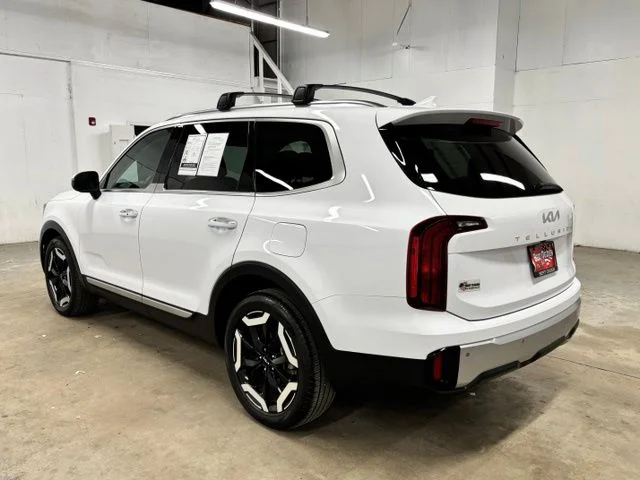 Used 2024 White Kia S image 5