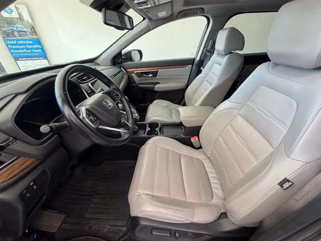 Used 2017 Silver Honda EX-L image 8