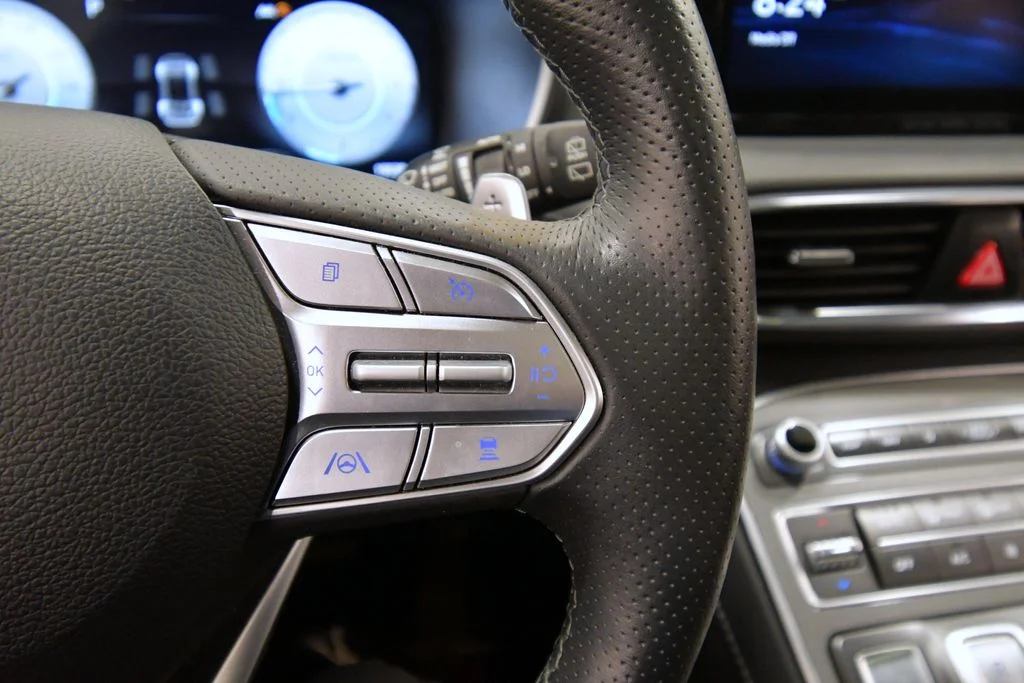 Used 2023 Gray Hyundai Calligraphy image 24