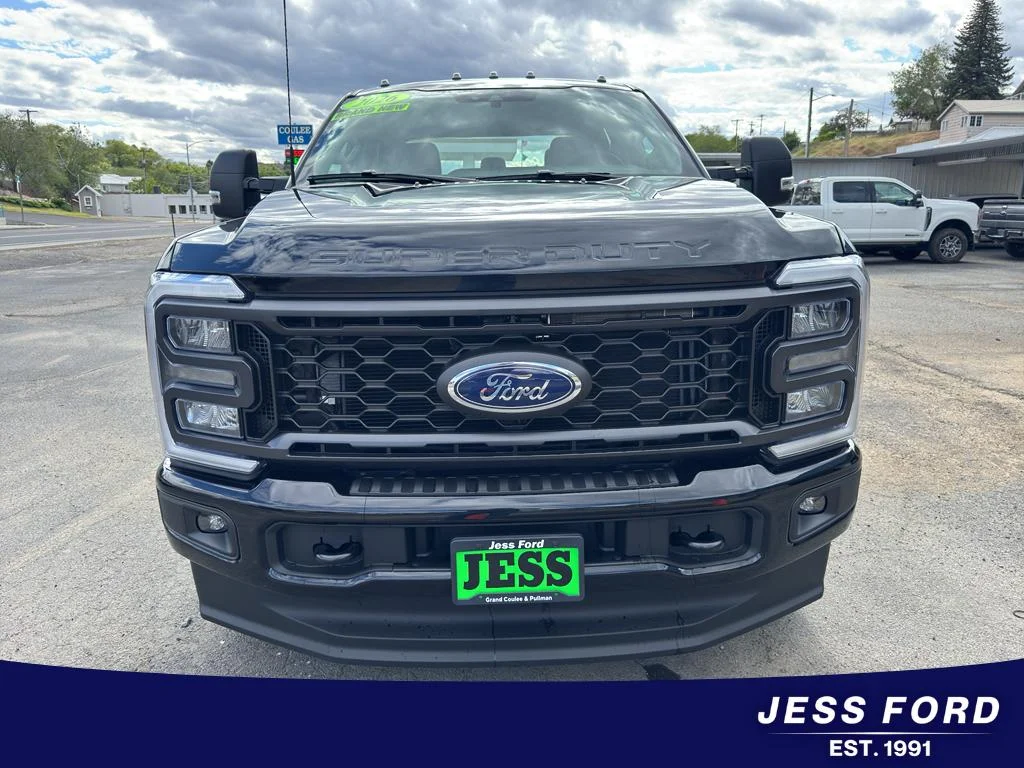2026 Ford F-350 Super Duty XL - Photo 12
