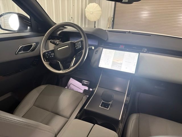 Certified Used 2024 Fuji White Land Rover Dynamic SE image 17