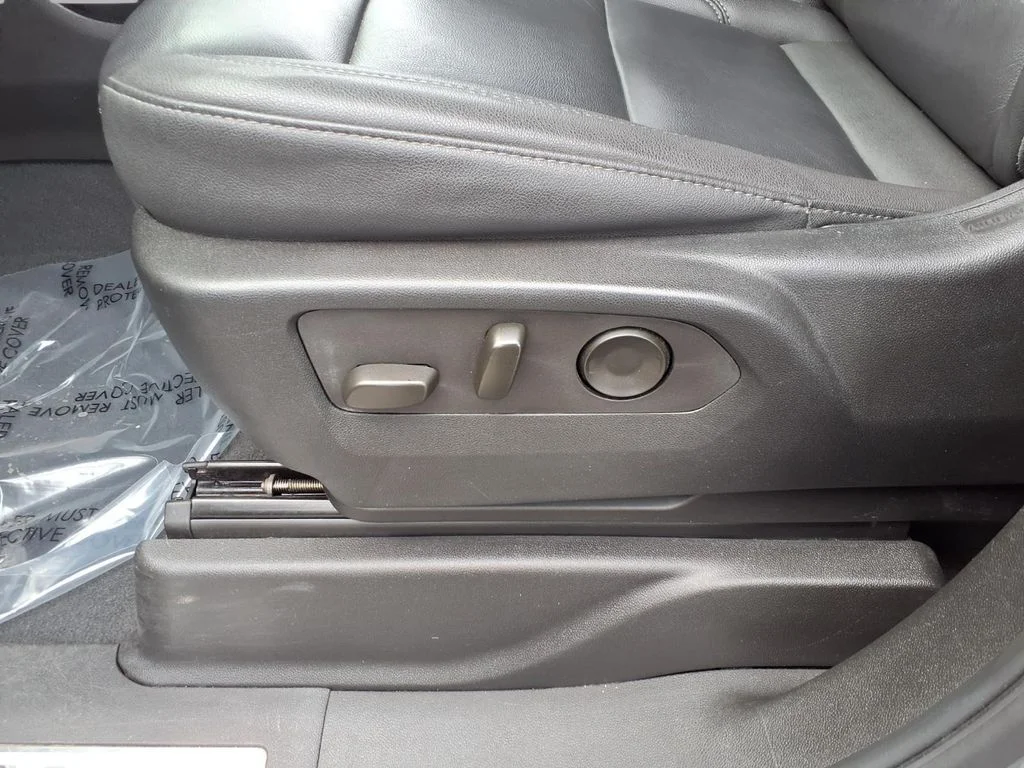 Used 2024 Gray Chevrolet LT image 23