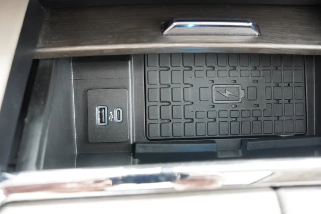 Used 2024 Gray Ford Limited image 35