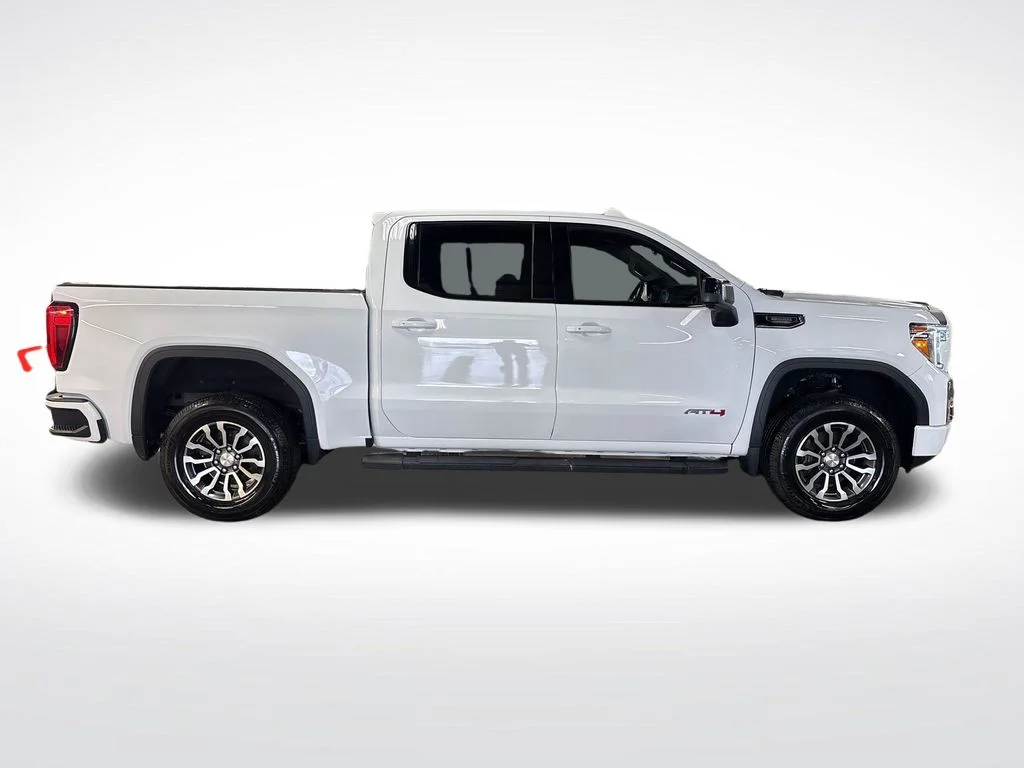 Used 2020 White GMC AT4 image 7