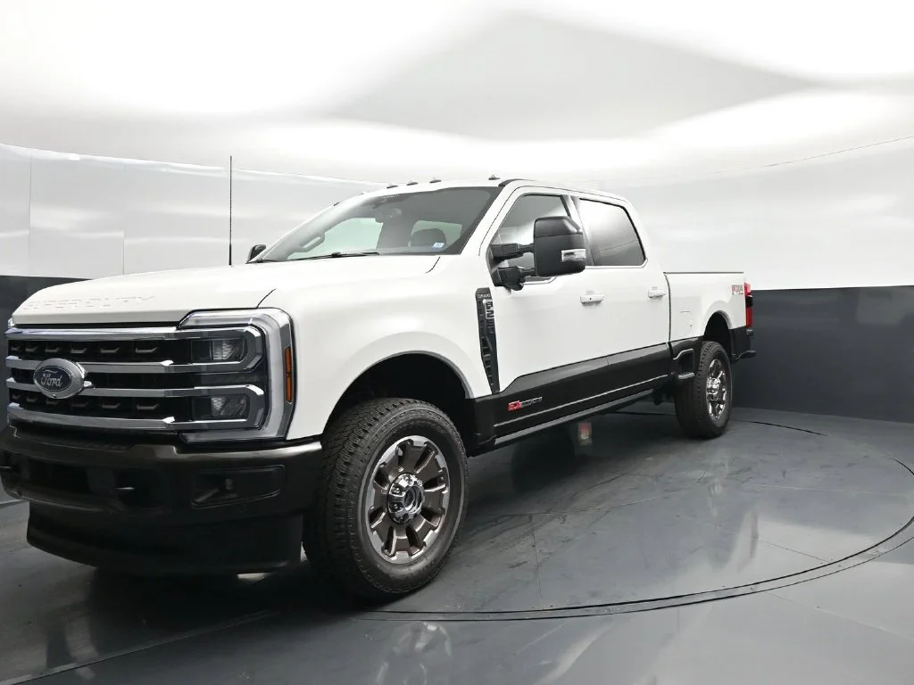 Used 2025 White Ford King Ranch image 55