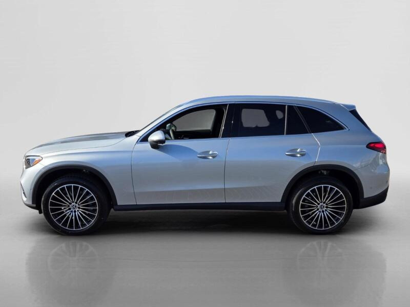 New 2026 Cirrus Silver Metallic Mercedes-Benz GLC 300 SUV image 2