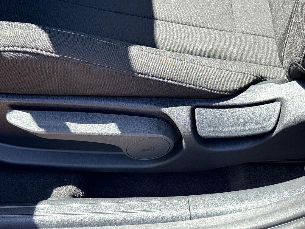 New 2026 White Hyundai SEL Sport Premium image 20
