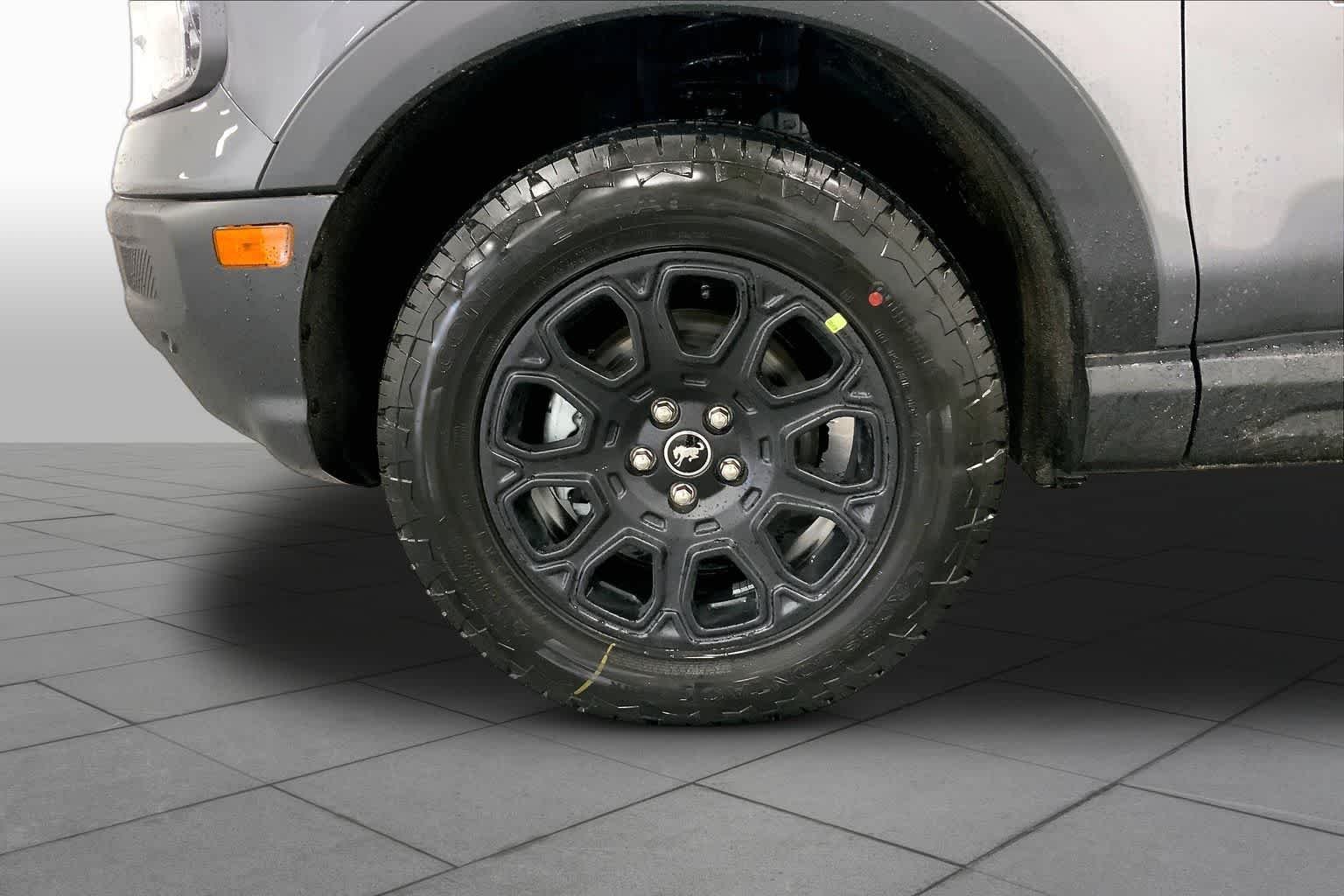 New 2026 Carbonized Gray Metallic Ford Badlands® image 9