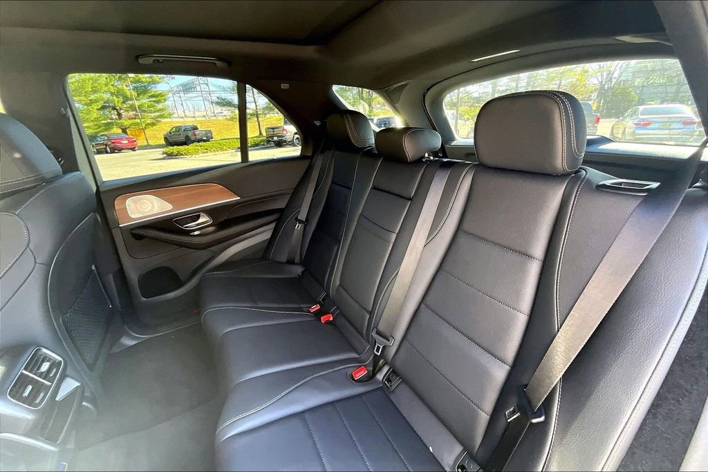 New 2026 Obsidian Black Metallic Mercedes-Benz GLE 350 image 24