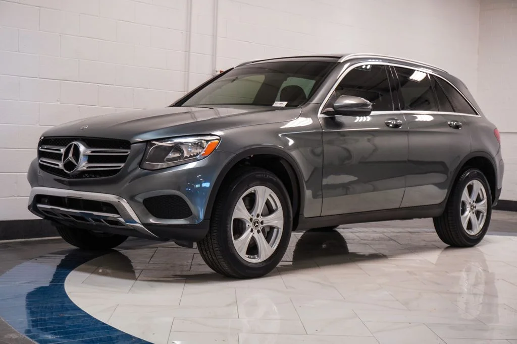 Used 2018 Gray Mercedes-Benz GLC 300 image 4