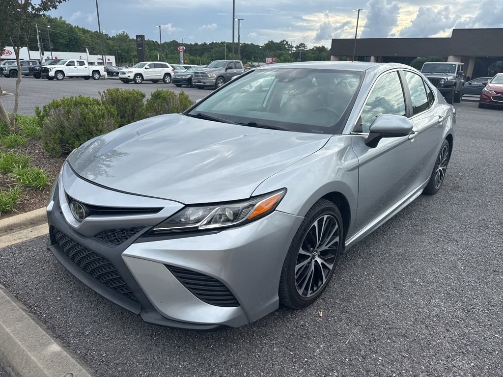 2019 Toyota Camry 2.5 Auto SE's photo