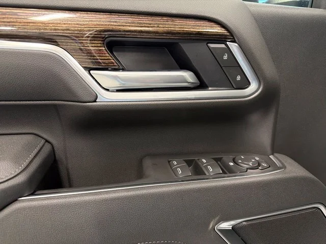 New 2026 Summit White GMC SLE image 42