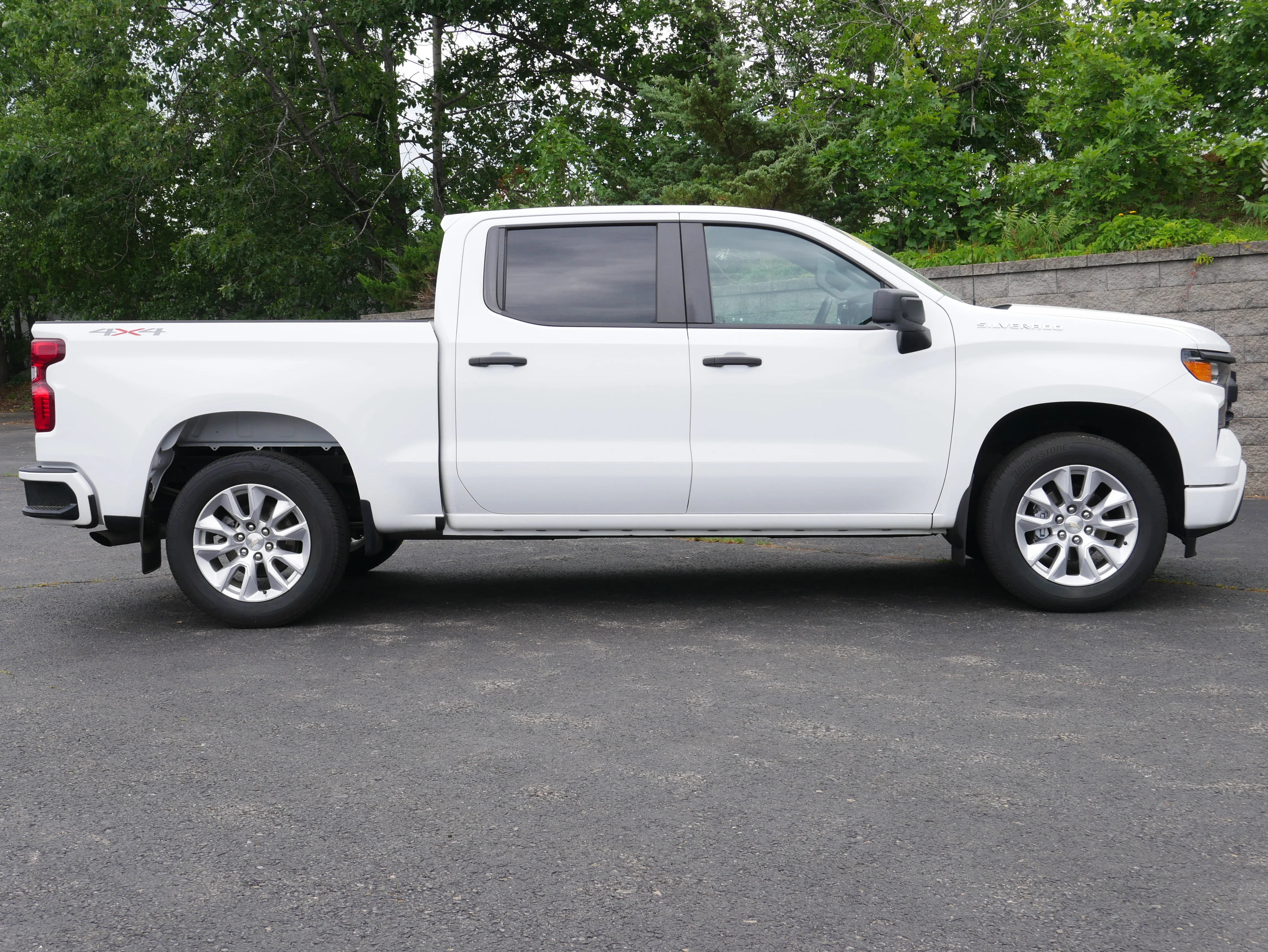 2023 Chevrolet Silverado 1500 Custom - Photo 9