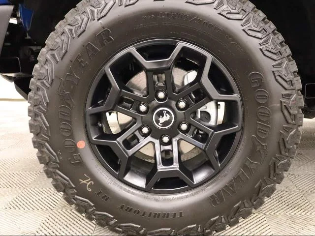 New 2026 Velocity Blue Metallic Ford Badlands® image 23