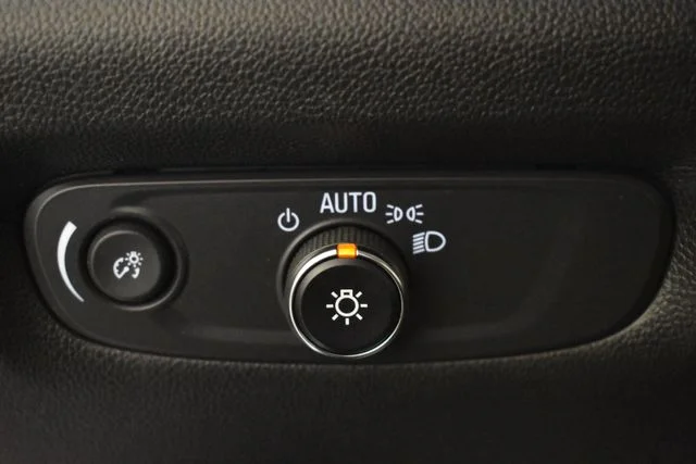 Used 2023 Gray Chevrolet LS image 28