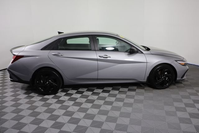 Used 2026 Silver Hyundai SEL Sport image 9