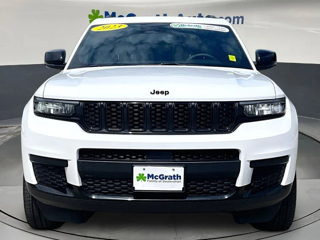 Certified Used 2023 White Jeep Altitude image 2