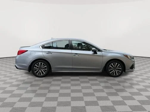 Used 2019 Silver Subaru 2.5i image 2